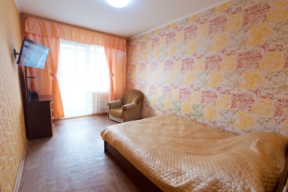 
  Сдам посуточно в аренду 1-комнатную квартиру, 40 м², Красноярск

. Фото 1.