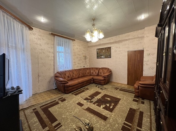 
   Продам 3-комнатную, 72.9 м², Вузовский пер, 5

. Фото 3.