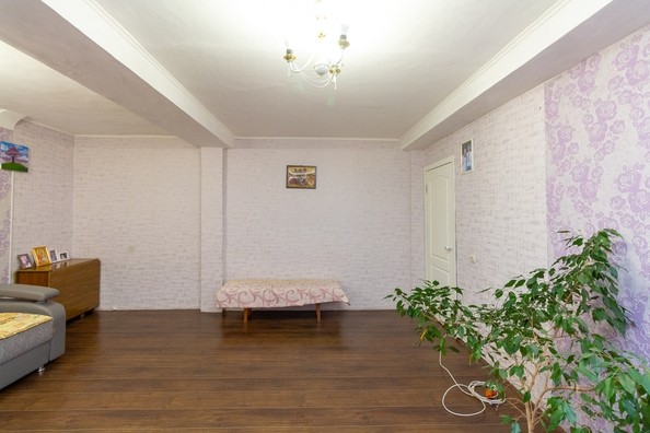 
   Продам 3-комнатную, 80 м², Ульяновский пр-кт, 30

. Фото 3.