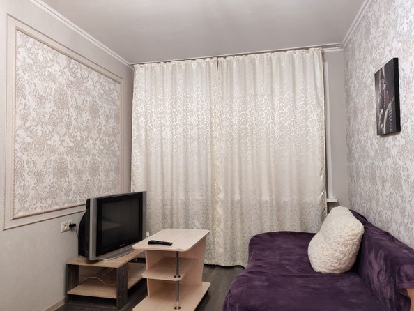 
  Сдам посуточно в аренду 1-комнатную квартиру, 33 м², Красноярск

. Фото 3.