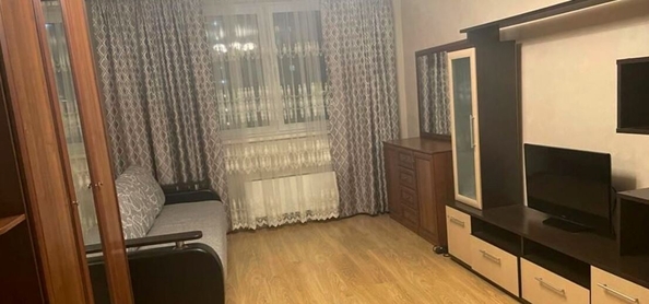 
  Сдам в аренду 1-комнатную квартиру, 31 м², Красноярск

. Фото 1.