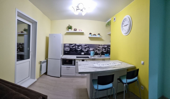 
  Сдам в аренду студию, 42 м², Красноярск

. Фото 1.