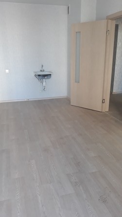 
   Продам 4-комнатную, 89.6 м², Лесопарковая ул, 17д

. Фото 3.