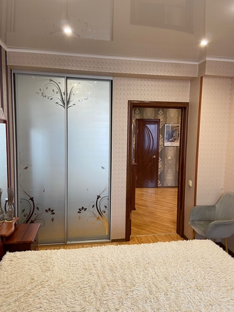 
   Продам 3-комнатную, 71.1 м², Мичурина ул, 8

. Фото 5.