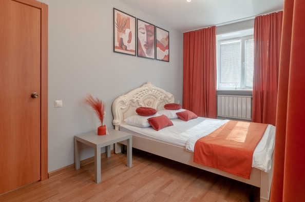 
  Сдам посуточно в аренду 2-комнатную квартиру, 48 м², Красноярск

. Фото 1.
