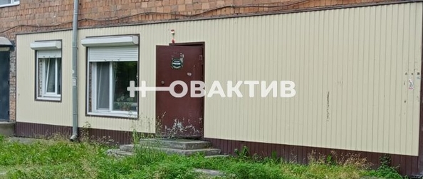 
   Продам помещение свободного назначения, 41.4 м², 5-й мкр, 4

. Фото 1.