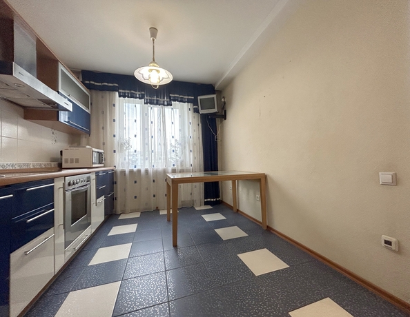 
   Продам 3-комнатную, 83.1 м², Новосибирская ул, 48

. Фото 10.