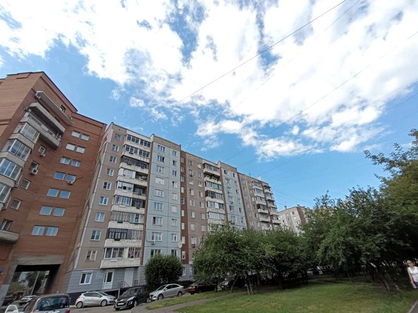 
   Продам 4-комнатную, 81.9 м², Весны ул, 7

. Фото 1.