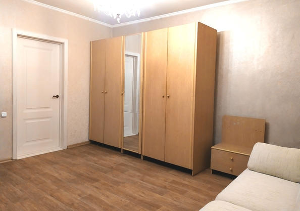 
   Продам 2-комнатную, 53.4 м², Яковлева ул, 1а

. Фото 12.