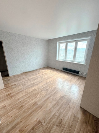 
   Продам 2-комнатную, 54 м², 60 лет образования СССР пр-кт, 54

. Фото 2.