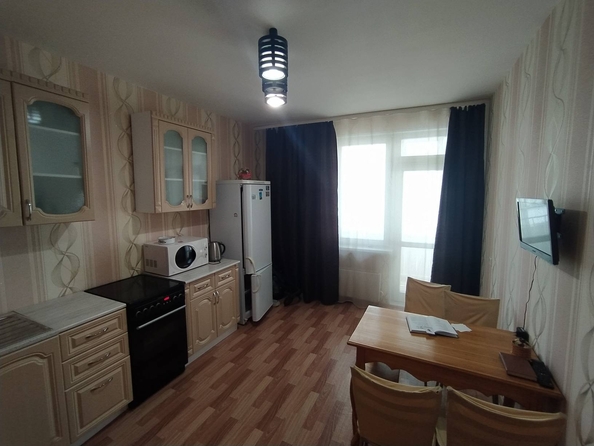 
   Продам 1-комнатную, 42.1 м², 9 Мая ул, 83/1

. Фото 3.