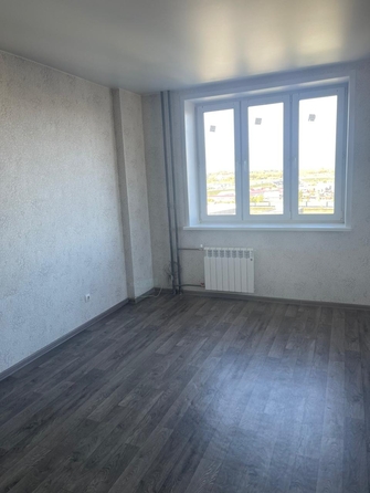 
   Продам 1-комнатную, 53 м², Светлогорский пер, 10г

. Фото 1.