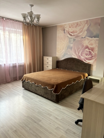 
  Сдам посуточно в аренду 1-комнатную квартиру, 50 м², Красноярск

. Фото 1.