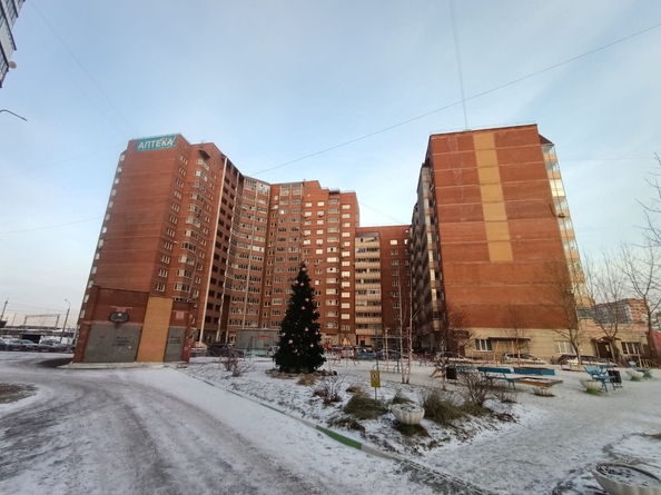 
   Продам 3-комнатную, 90.1 м², Светлогорская ул, 11а

. Фото 3.