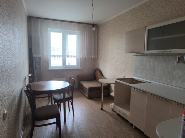 
   Продам 1-комнатную, 41 м², 60 лет образования СССР пр-кт, 41

. Фото 4.