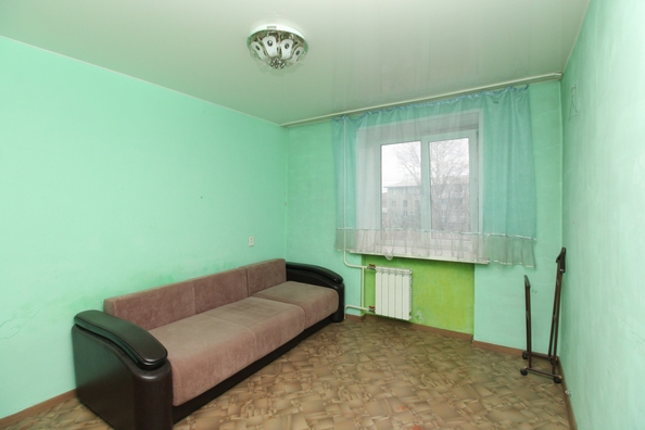 
   Продам 3-комнатную, 64 м², 8 Марта ул, 20

. Фото 22.