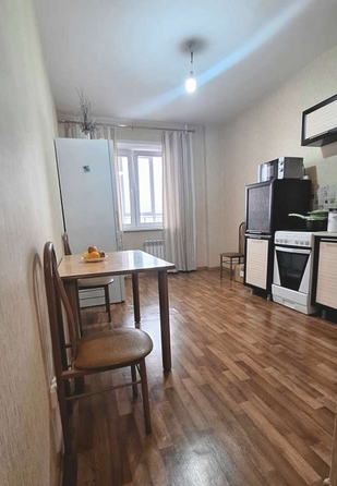 
   Продам 1-комнатную, 45 м², Матросова ул, 32

. Фото 2.