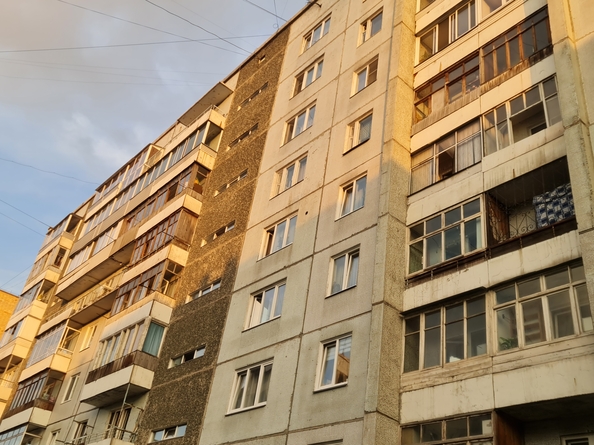 
   Продам 3-комнатную, 65.7 м², Мечникова ул, 12

. Фото 2.