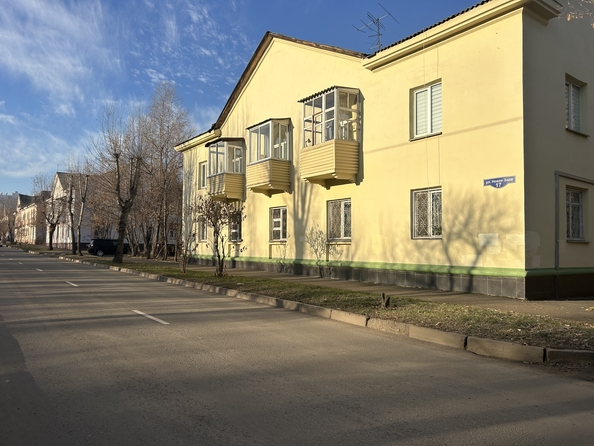 
   Продам 3-комнатную, 77.8 м², Новая Заря ул, 17

. Фото 2.