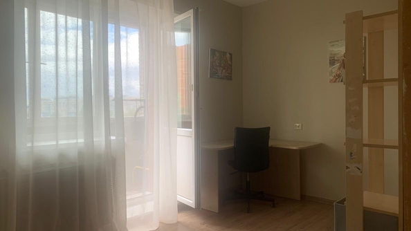 
  Сдам в аренду 2-комнатную квартиру, 55 м², Красноярск

. Фото 6.