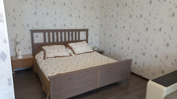 
  Сдам в аренду 1-комнатную квартиру, 60 м², Красноярск

. Фото 6.