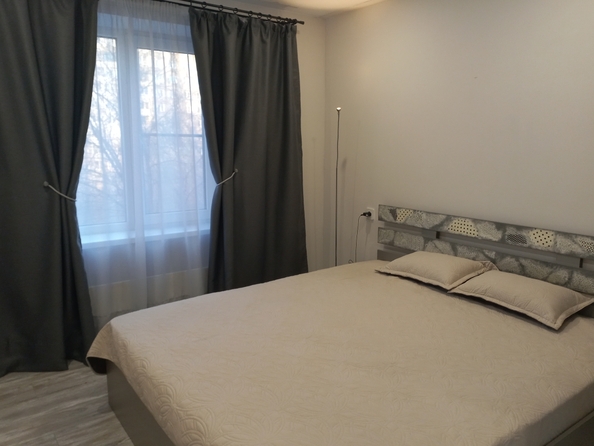 
  Сдам в аренду 2-комнатную квартиру, 50 м², Красноярск

. Фото 2.