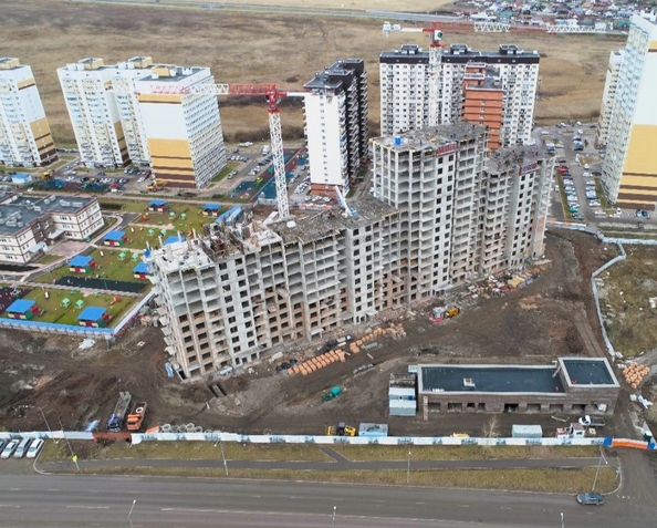 
   Продам 3-комнатную, 64.4 м², Кедр, дом 2

. Фото 3.