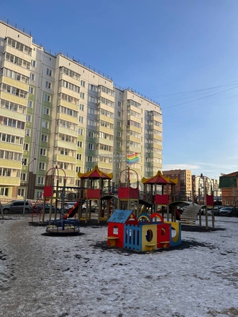 
   Продам 2-комнатную, 61.7 м², 9 Мая ул, 49

. Фото 1.