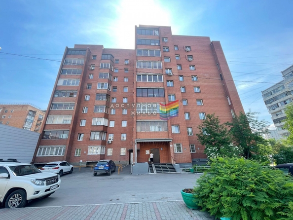 
   Продам 1-комнатную, 60.7 м², Заводская ул, 4

. Фото 1.