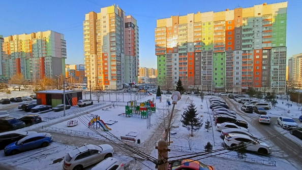 
   Продам 3-комнатную, 92.7 м², Мартынова ул, 27

. Фото 10.