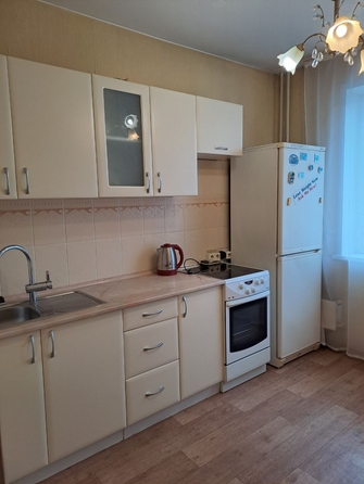 
   Продам 1-комнатную, 42 м², Батурина ул, 20

. Фото 1.