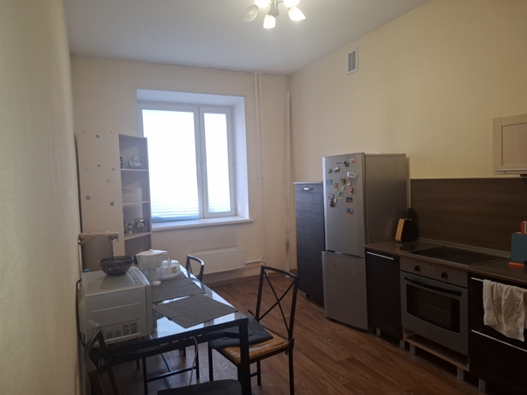 
  Сдам в аренду 2-комнатную квартиру, 79 м², Красноярск

. Фото 8.