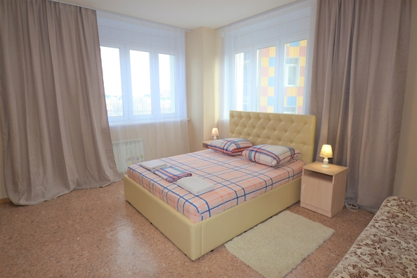 
  Сдается посуточно 1-комн. квартира, 52 м², Алексеева ул, д. 51
. Фото 1.