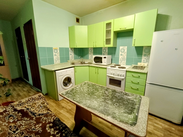 
  Сдам в аренду 1-комнатную квартиру, 40 м², Красноярск

. Фото 1.