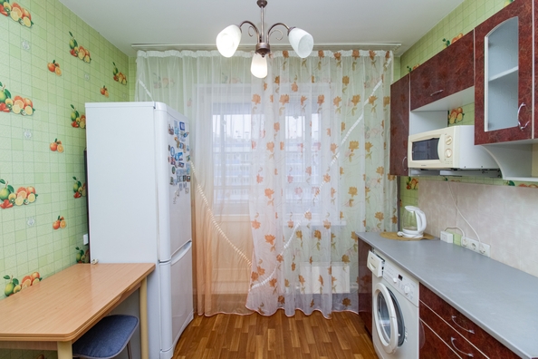 
   Продам 1-комнатную, 33 м², Карамзина ул, 30

. Фото 7.