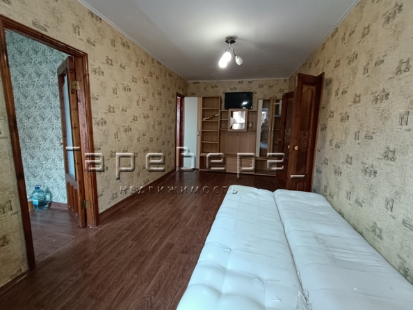 
  Сдам в аренду 3-комнатную квартиру, 41 м², Красноярск

. Фото 2.