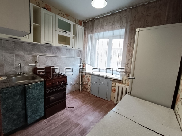 
  Сдам в аренду 3-комнатную квартиру, 41 м², Красноярск

. Фото 5.