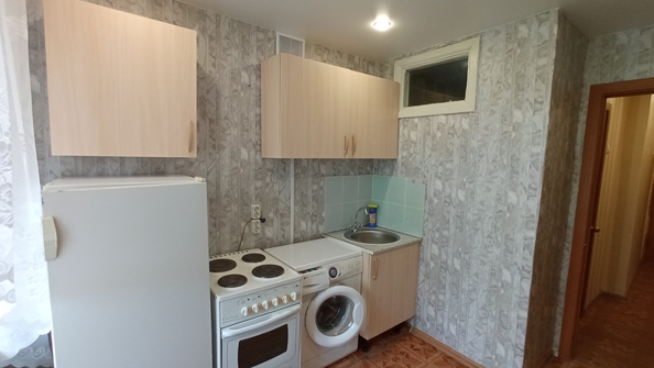 
  Сдам в аренду 1-комнатную квартиру, 38 м², Красноярск

. Фото 1.