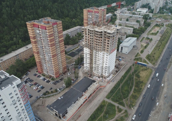 
   Продам 1-комнатную, 30 м², Олимп, дом 1

. Фото 4.