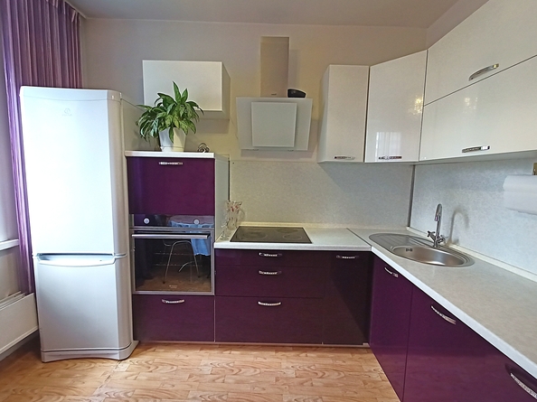 
  Сдам в аренду 1-комнатную квартиру, 42 м², Красноярск

. Фото 1.