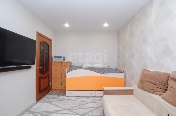 
   Продам 1-комнатную, 28.2 м², Ферганская ул, 7

. Фото 2.