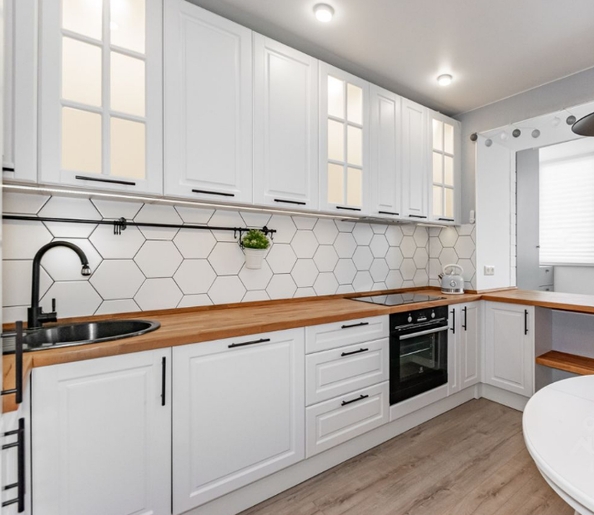 
  Сдам в аренду 2-комнатную квартиру, 63 м², Красноярск

. Фото 2.