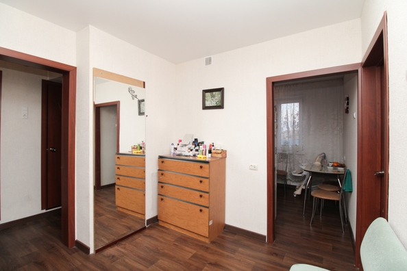 
   Продам 3-комнатную, 60.1 м², Республики ул, 49

. Фото 19.