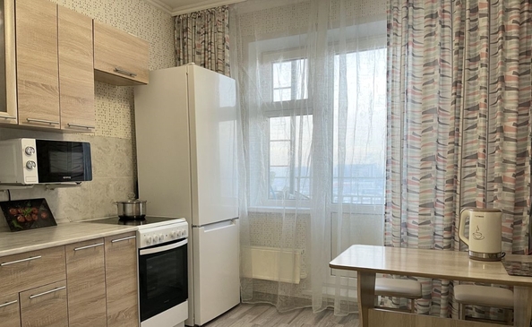 
  Сдам в аренду 2-комнатную квартиру, 50 м², Красноярск

. Фото 3.