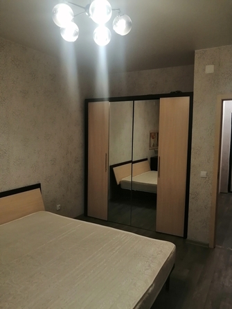 
   Продам 2-комнатную, 51.3 м², Калинина ул, 175е

. Фото 4.