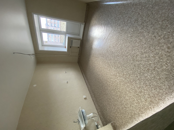 
   Продам 2-комнатную, 58.5 м², Шахтеров ул, 8

. Фото 3.