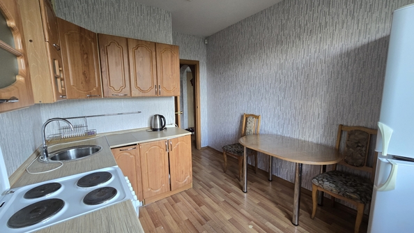 
  Сдам в аренду 1-комнатную квартиру, 41 м², Красноярск

. Фото 3.