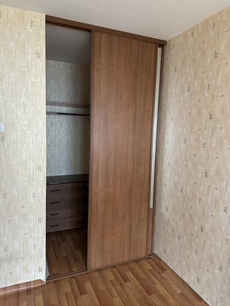 
   Продам 1-комнатную, 33 м², Карамзина ул, 24

. Фото 2.