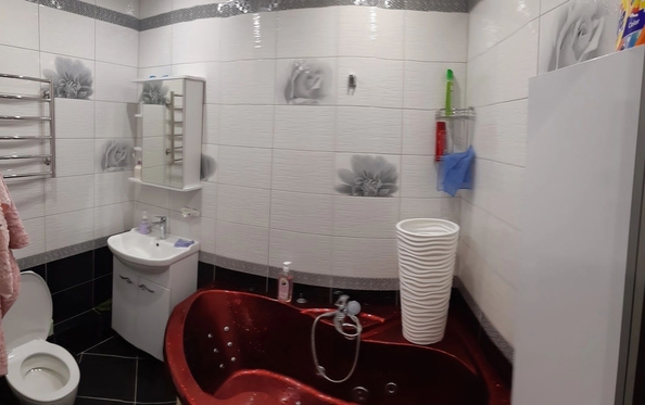 
  Продается 2-комн. квартира, 47 м², ЖК Белые Росы, дом 32
. Фото 2.