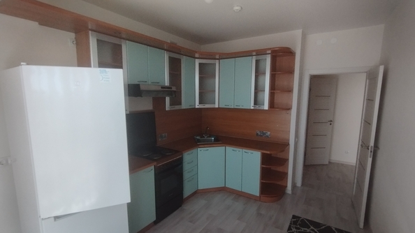 
  Сдам 1-комн. квартиру, 34 м², Апрельская ул, д. 3а
. Фото 6.